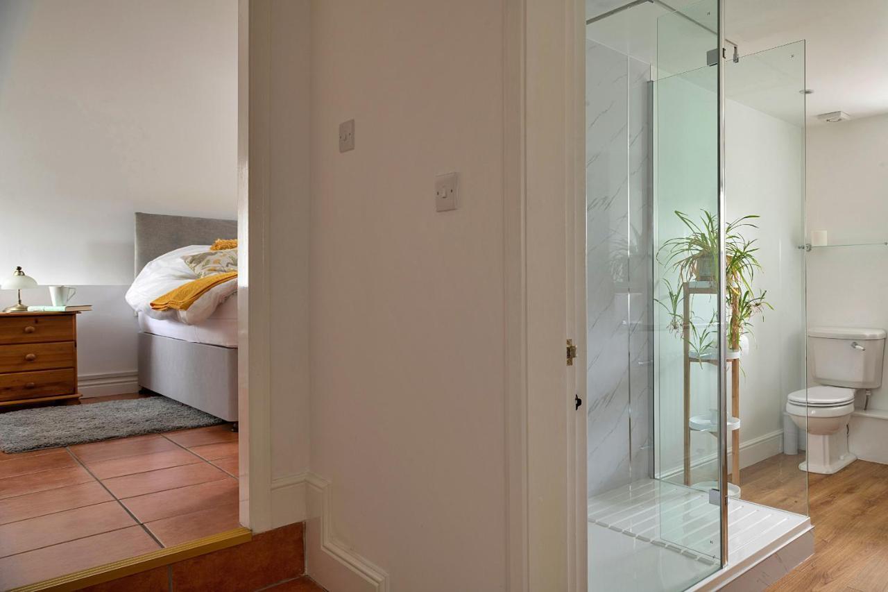 Finest Retreats - Moelis Granary - Luxury Cottage With Hot Tub Llandrillo Zewnętrze zdjęcie