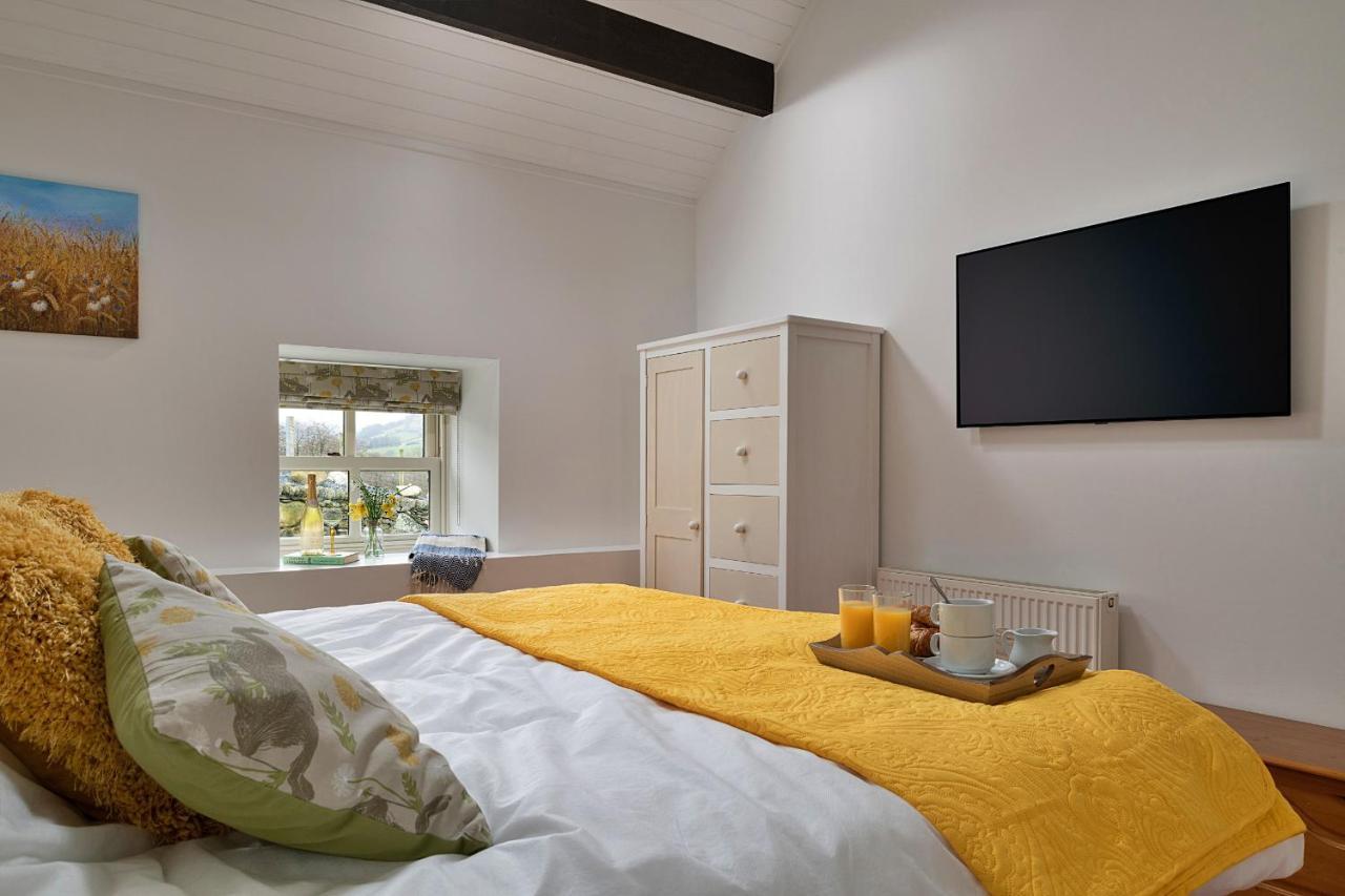 Finest Retreats - Moelis Granary - Luxury Cottage With Hot Tub Llandrillo Zewnętrze zdjęcie