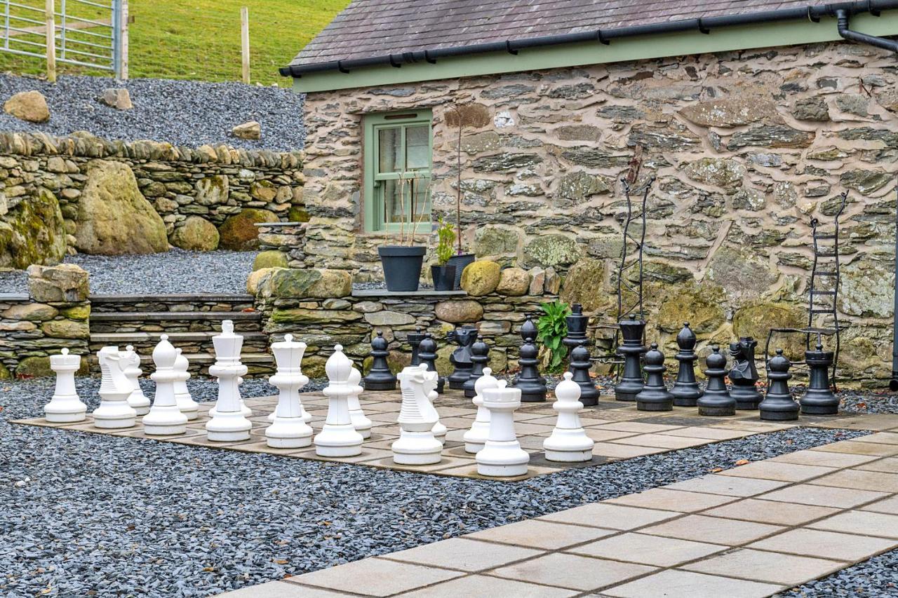 Finest Retreats - Moelis Granary - Luxury Cottage With Hot Tub Llandrillo Zewnętrze zdjęcie