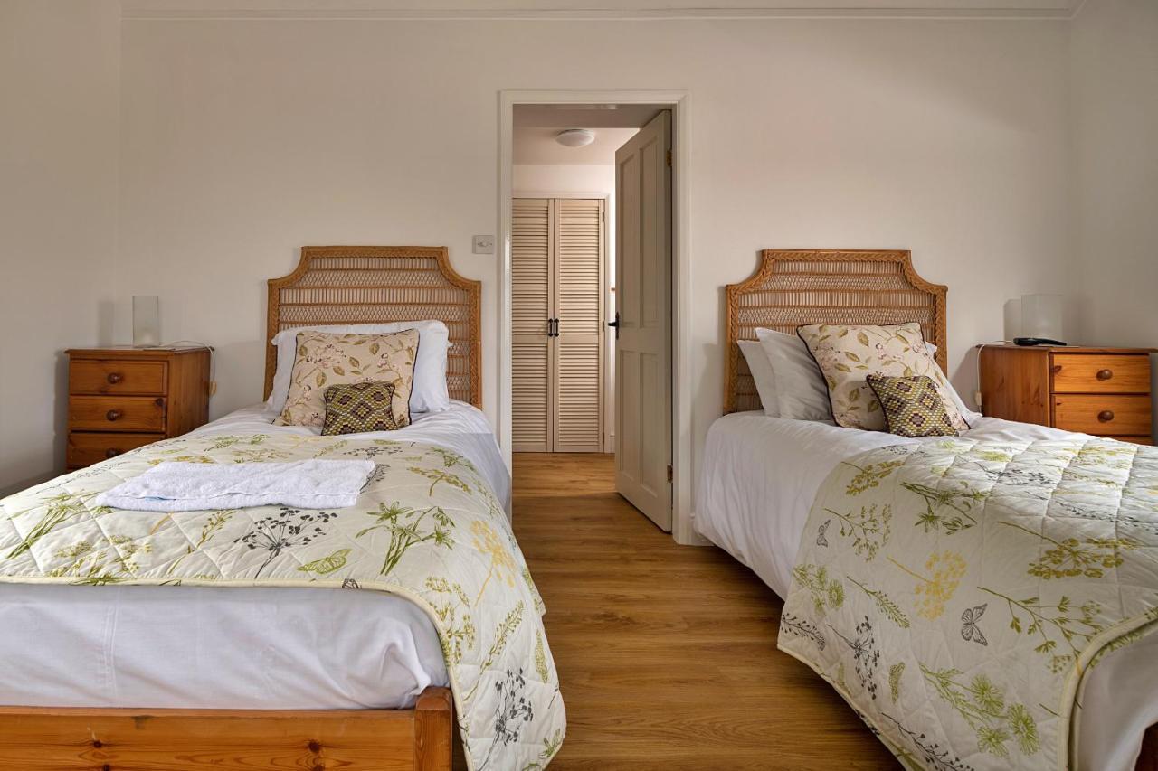 Finest Retreats - Moelis Granary - Luxury Cottage With Hot Tub Llandrillo Zewnętrze zdjęcie