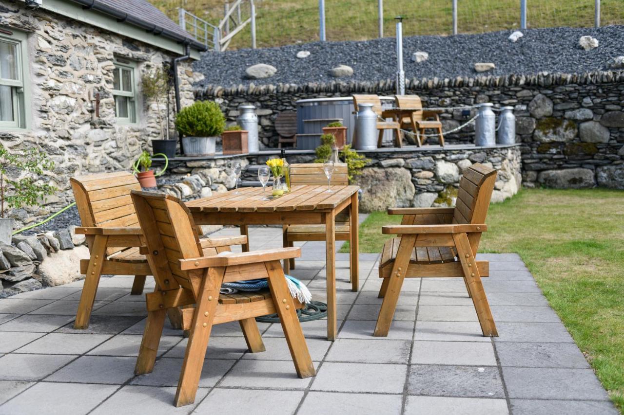 Finest Retreats - Moelis Granary - Luxury Cottage With Hot Tub Llandrillo Zewnętrze zdjęcie